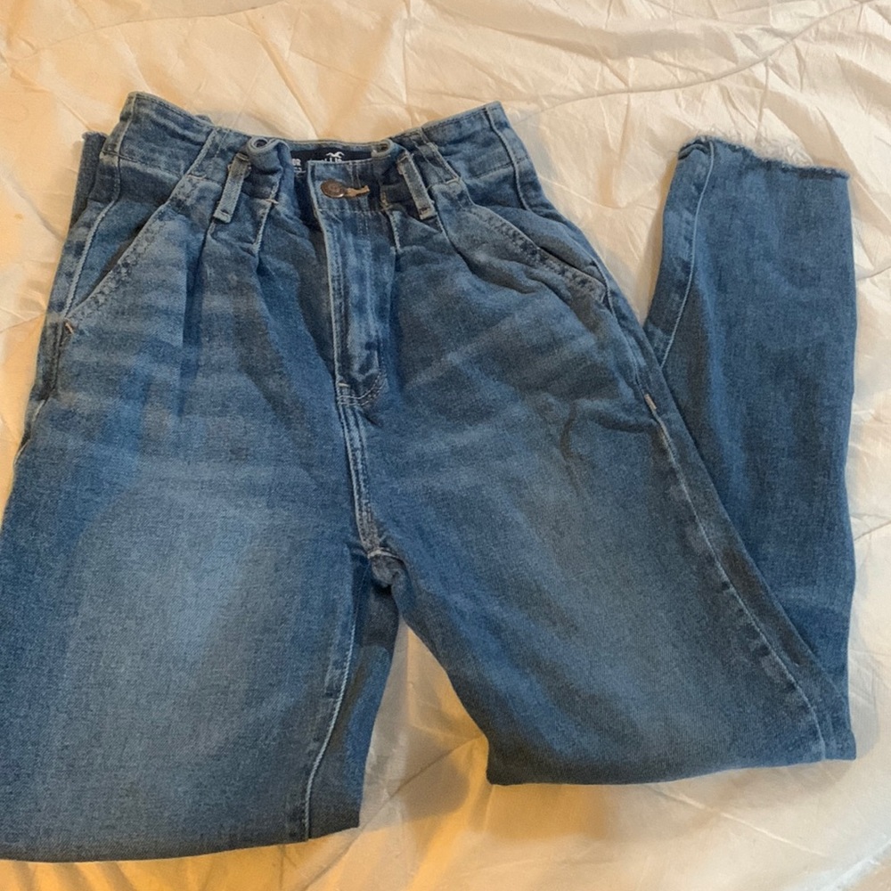 Hollister mom jeans.